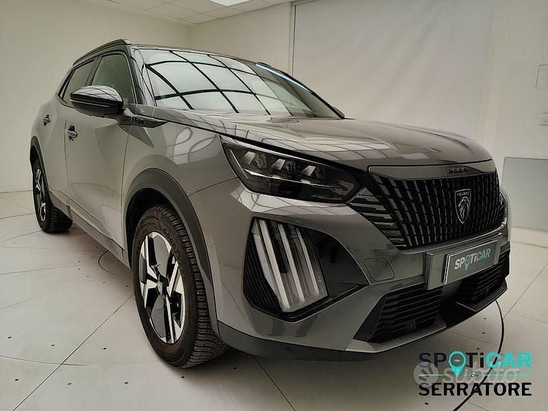 Usata Peugeot 2008 GT 131 CV (96 kW) 2024 Grigio SUV