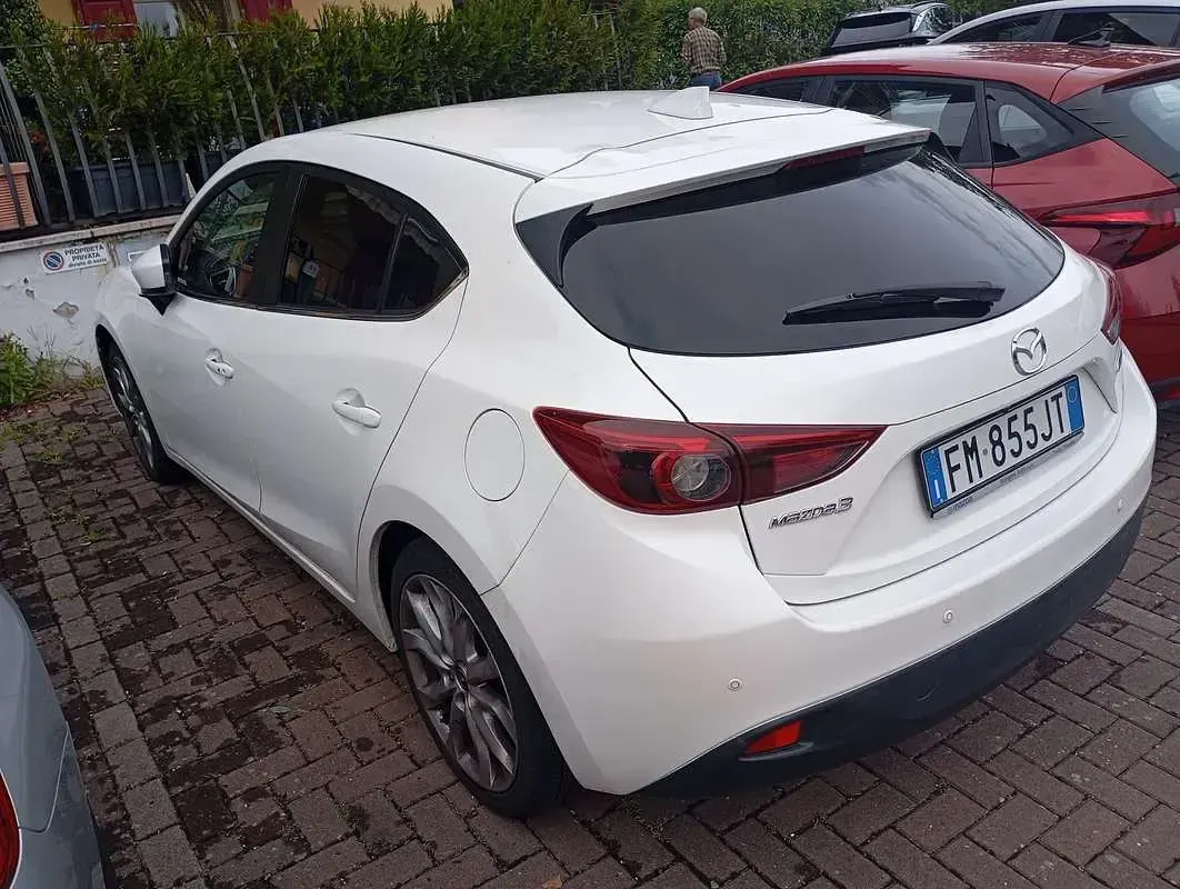 Usata Mazda 3 Exceed 105 CV (77 kW) 2017 Berlina