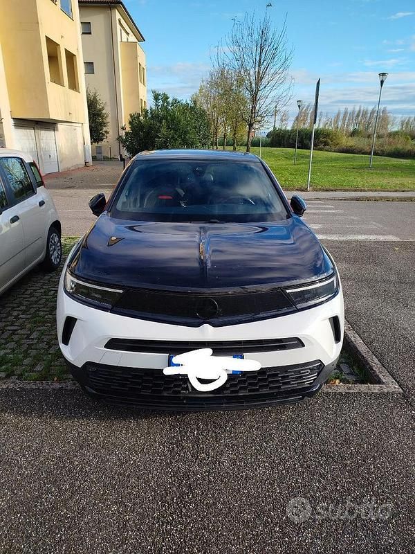 Usata Opel Mokka 131 CV (96 kW) 2022 Bianco SUV