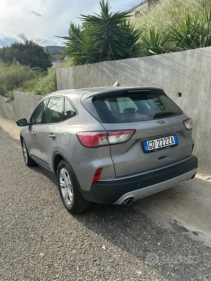 Usata Ford Kuga 120 CV (88 kW) 2020 SUV