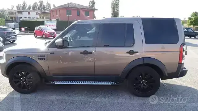 Usata Land Rover Discovery 4 S 211 CV (155 kW) 2016 Bronzo SUV