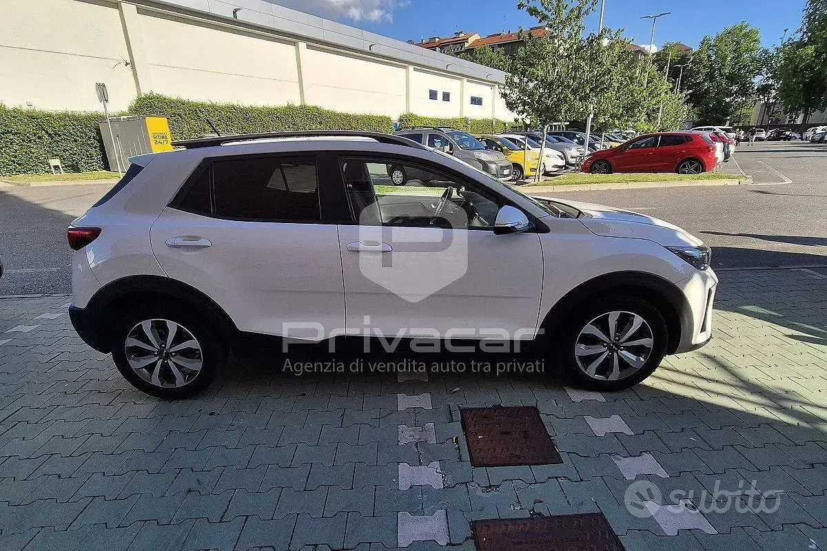 Usata Kia Stonic Urban 84 CV (61 kW) 2023 Bianco SUV