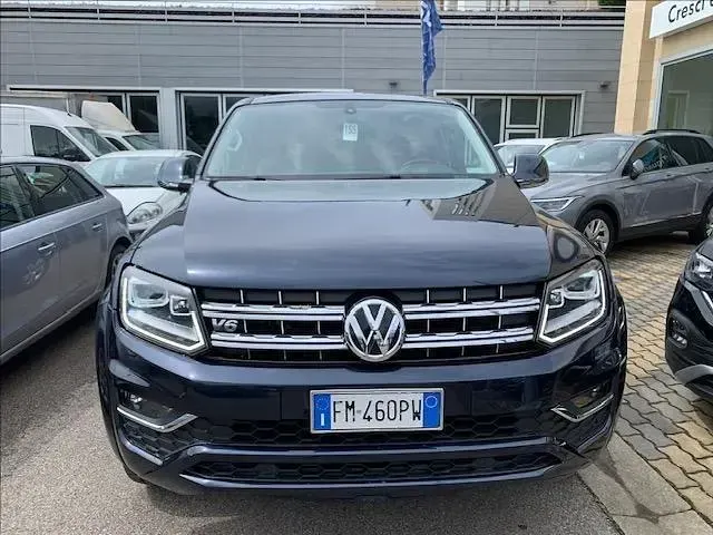 Usata VW Amarok Highline 224 CV (164 kW) 2017 Blu/azzurro Pick-up