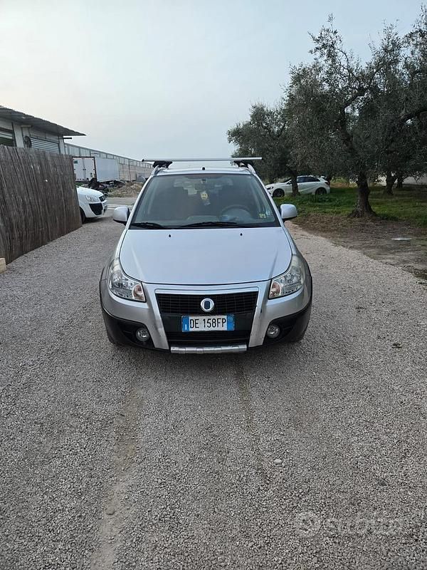 Usata Fiat Sedici 2006 Grigio SUV