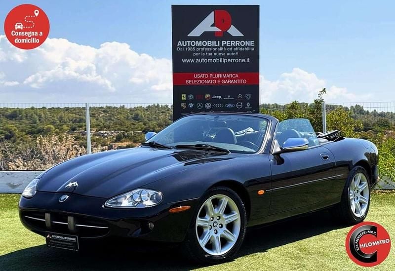 Nero Usata 1999 Jaguar XK8 Cabrio | 23.500 € (Buon prezzo) - Immagine 1/4