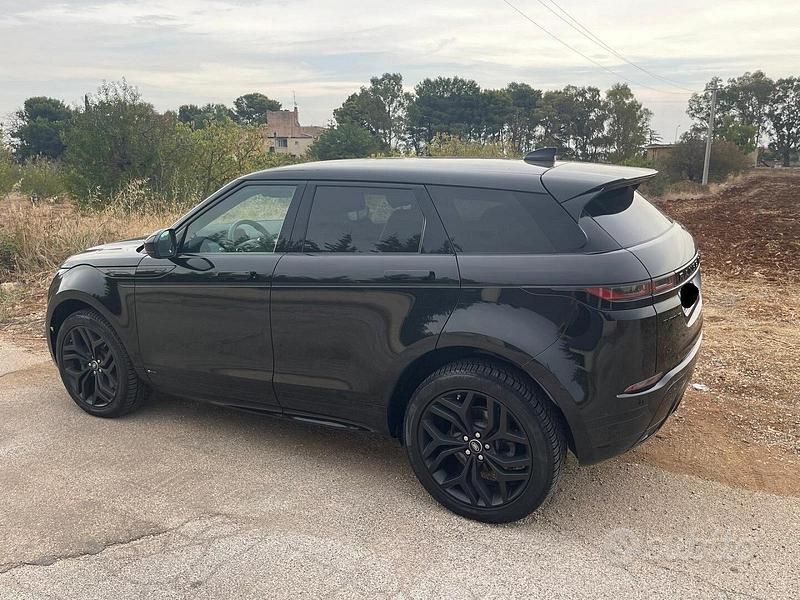Usata Land Rover Range Rover evoque HSE Dynamic 150 CV (110 kW) 2021 Nero SUV
