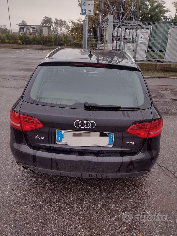 Usata Audi A4 143 CV (105 kW) 2011 Nero Berlina