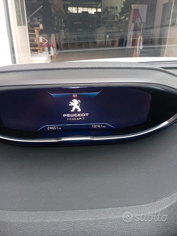 Usata Peugeot 3008 2022 SUV