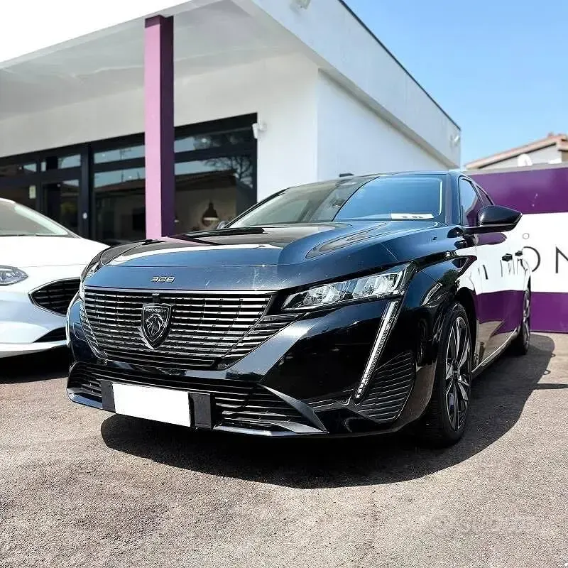 Usata Peugeot 308 SW Allure 130 CV (95 kW) 2022 Nero Station wagon