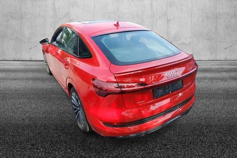 Usata Audi e-tron S-Line 300 kW (408 CV) 2021 Rosso SUV