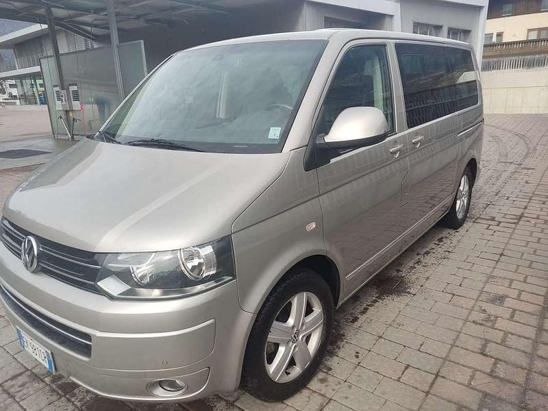 Begagnad VW T5 Highline 179 HK (131 kW) 2011 Van