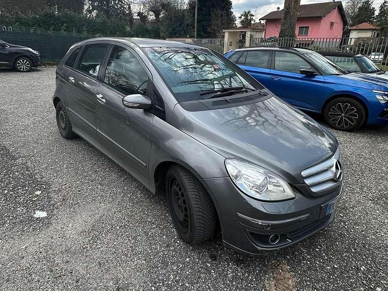 Usata Mercedes B200 Chrome 140 CV (102 kW) 2008 Argento Monovolume