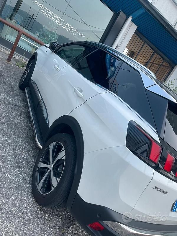 Usata Peugeot 3008 GT-line 131 CV (96 kW) 2019 Bianco SUV