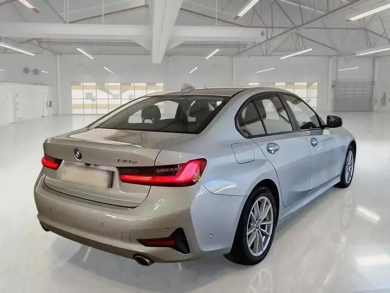 Usata BMW 330e Advantage 183 CV (134 kW) 2021 Berlina