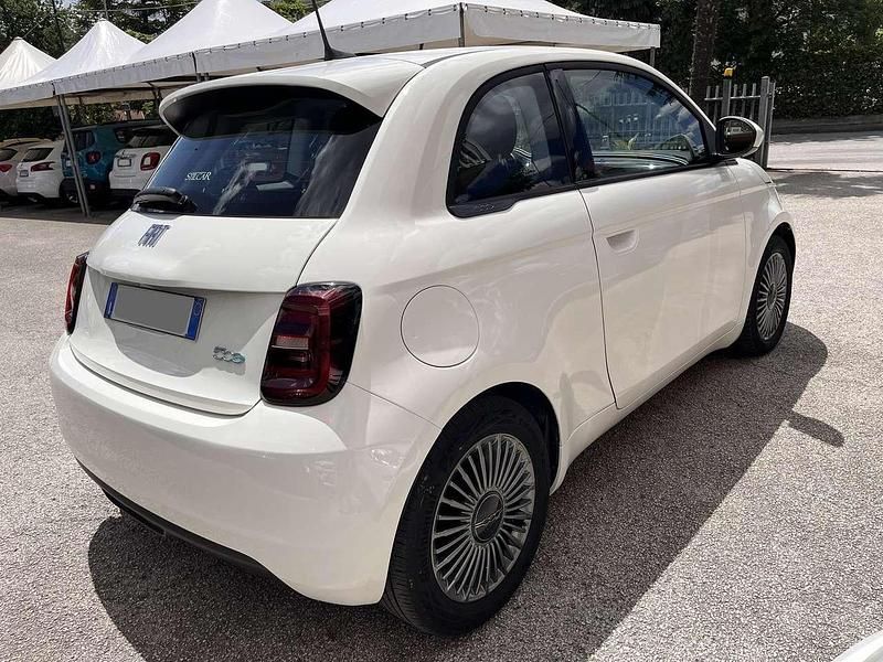Usata Fiat 500e Icon 42 kW (58 CV) 2021 Bianco Cabrio