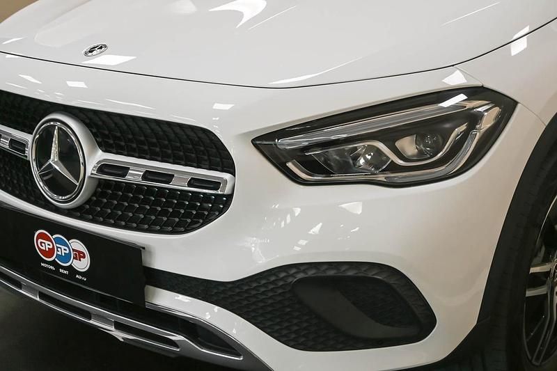 Usata Mercedes GLA200 150 CV (110 kW) 2023 Bianco SUV