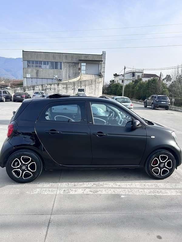 Usata Smart ForFour Prime 71 CV (52 kW) 2016 Utilitaria