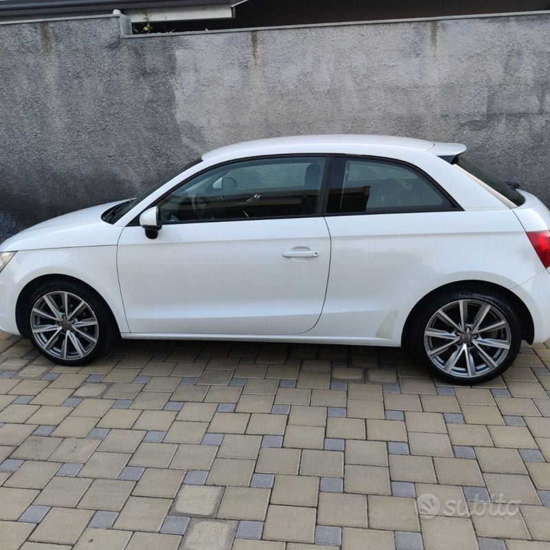 Usata Audi A1 Ambition 90 CV (66 kW) 2013 Bianco Utilitaria