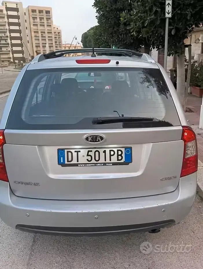 Usata Kia Carens 140 CV (102 kW) 2009 Grigio Monovolume