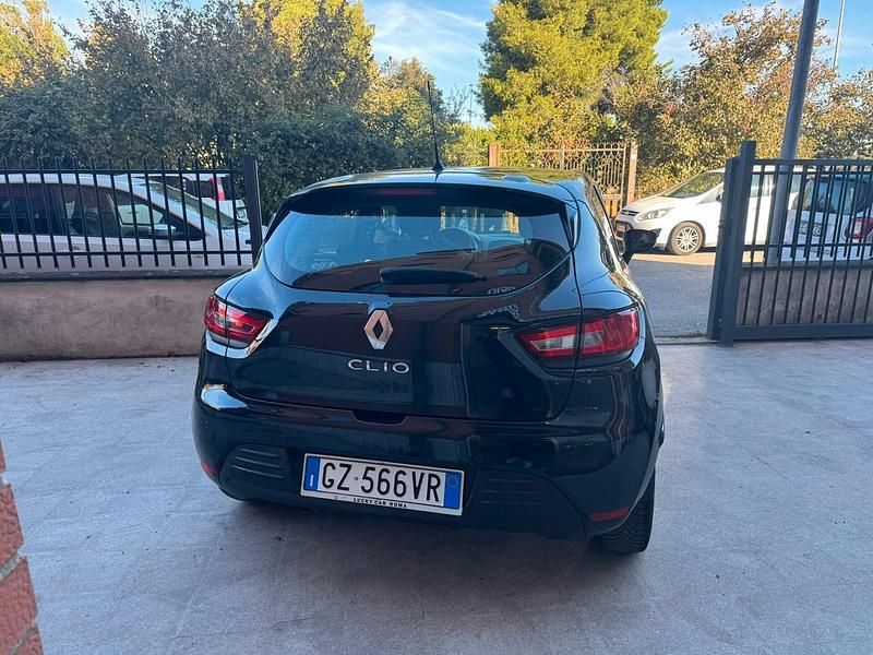 Brugt Renault Clio IV Life 75 HK (55 kW) 2018 Sort Sedan