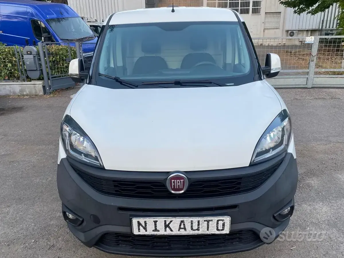 Usata Fiat Doblò 120 CV (88 kW) 2018 Bianco Monovolume