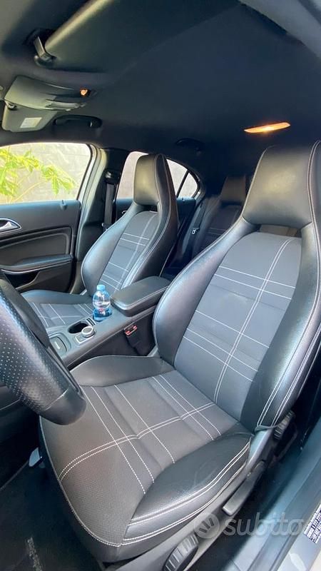 Usata Mercedes A180 Executive 109 CV (80 kW) 2015 Grigio Berlina