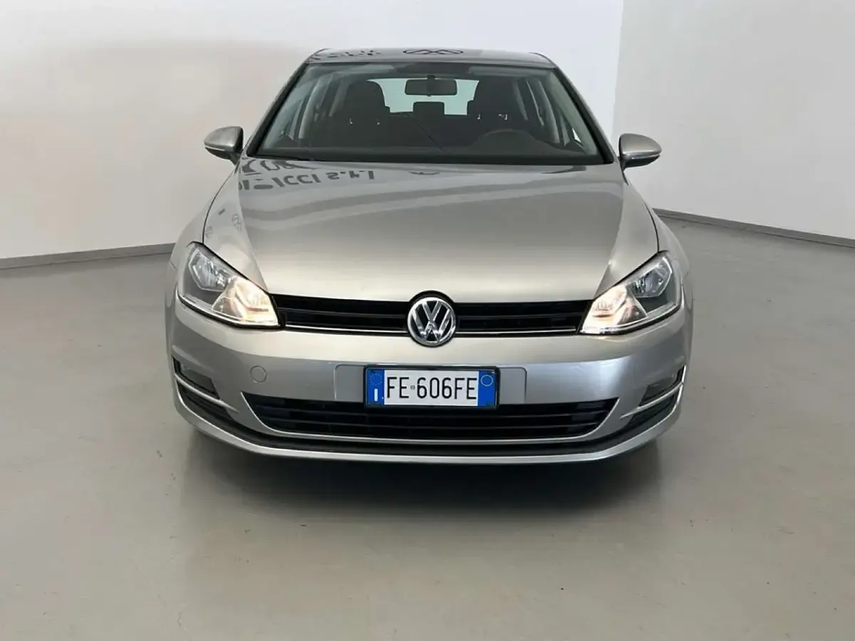 Usata VW Golf VII Trendline 86 CV (63 kW) 2016 Argento Utilitaria