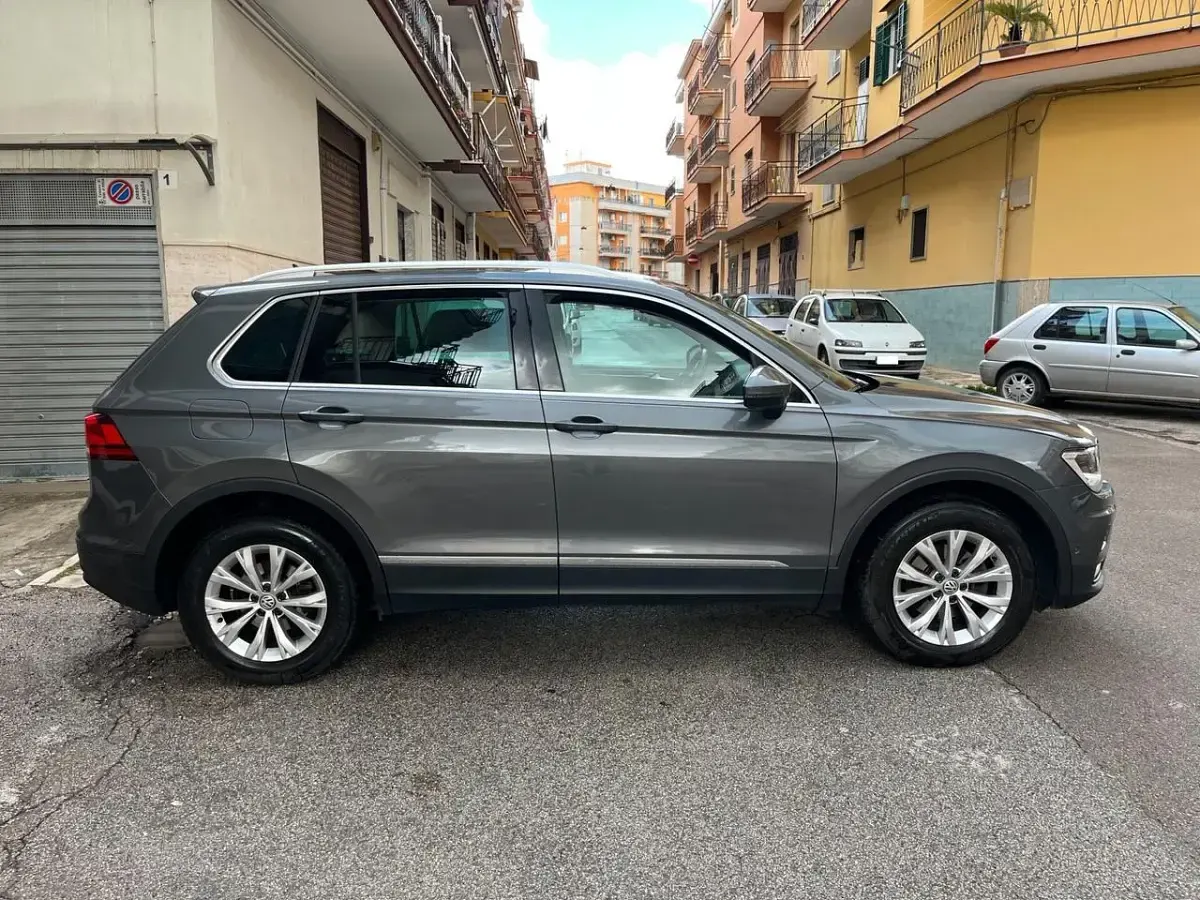 Usata VW Tiguan Executive 150 CV (110 kW) 2017 Grigio SUV