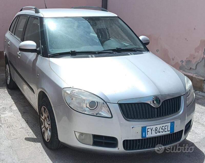 Usata Skoda Fabia Style 69 CV (50 kW) 2007 Argento Utilitaria
