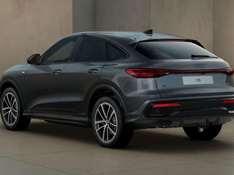 Nuova Audi Q5 204 CV (150 kW) 2026 Grigio daytona perlato SUV