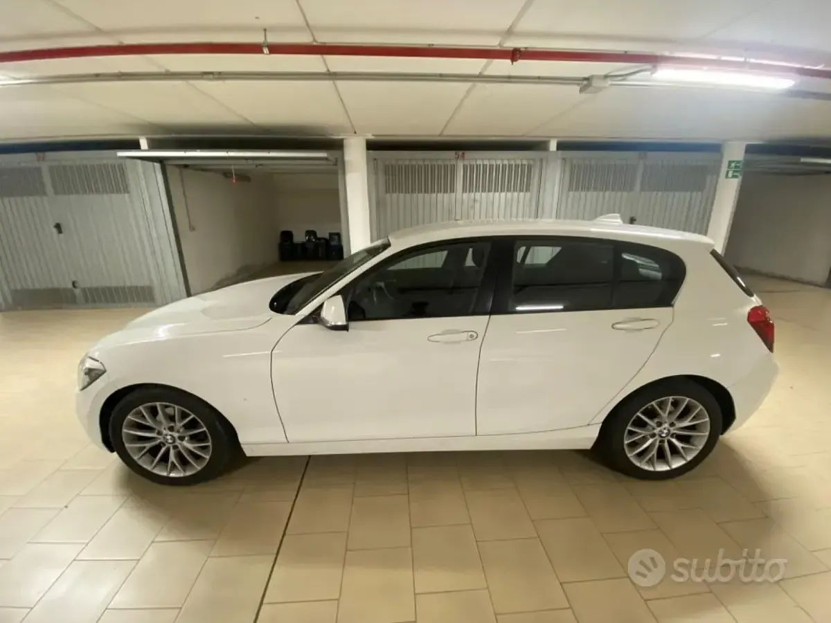 Usata BMW 118 143 CV (105 kW) 2011 Bianco Utilitaria