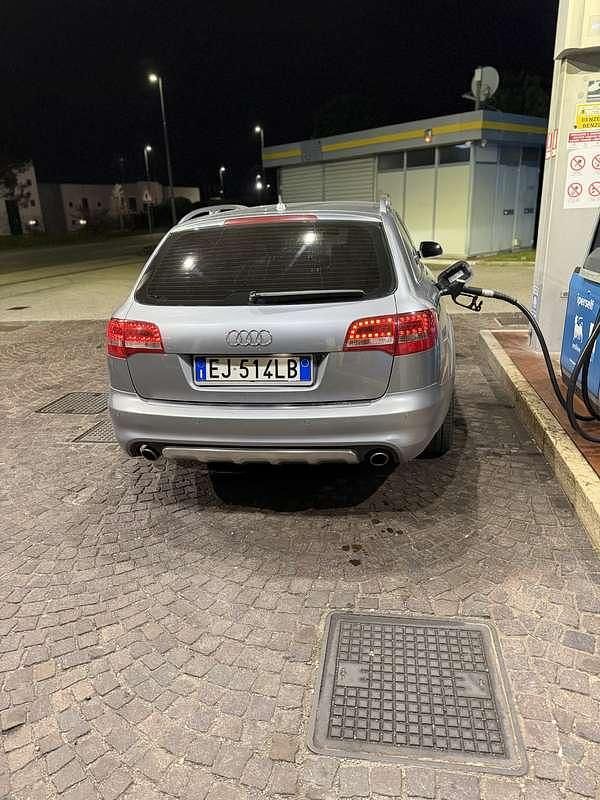 Usata Audi A6 Allroad Ambiente 239 CV (175 kW) 2011 Station wagon