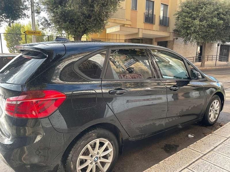 Usata BMW 216 Active Tourer Advantage 116 CV (85 kW) 2017 Nero Monovolume