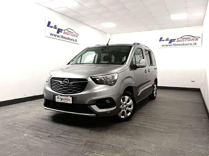 Grigio Usata 2018 Opel Combo Life S Monovolume | 14.990 € (Buon prezzo) - Immagine 1/4