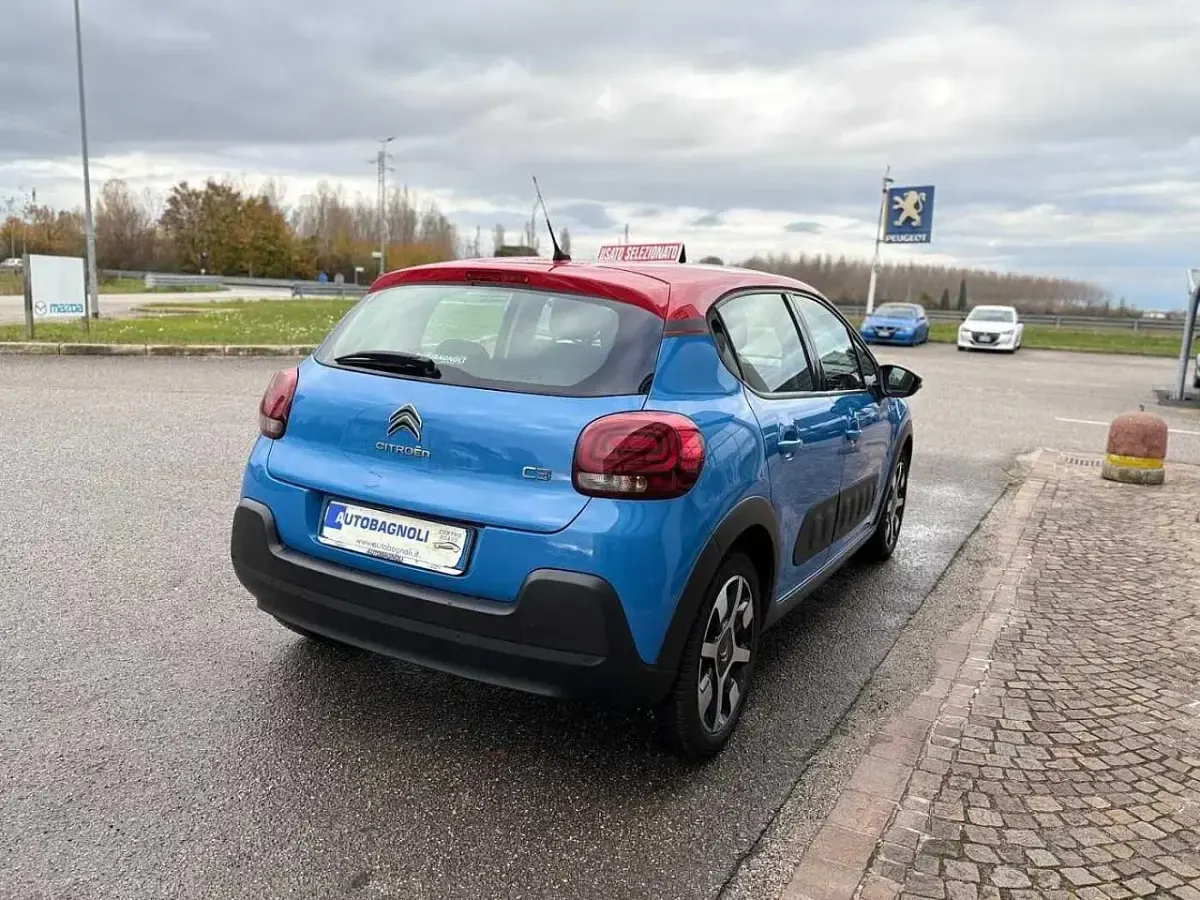 Usata Citroën C3 Shine 102 CV (75 kW) 2018 Blu Berlina