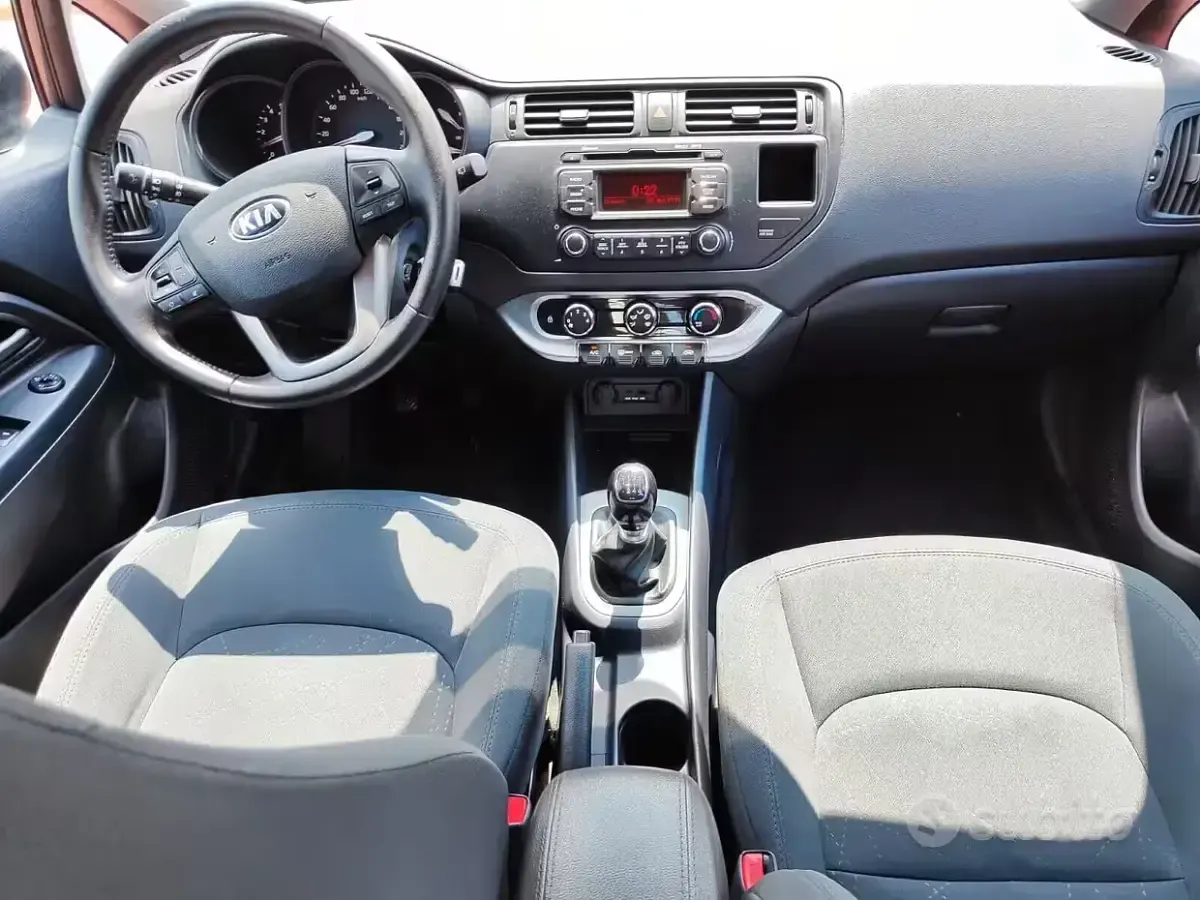 Usata Kia Rio EX 75 CV (55 kW) 2011 Nero Berlina