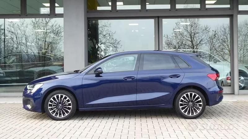 Usata Audi A3 Business 184 CV (135 kW) 2020 Blu Berlina