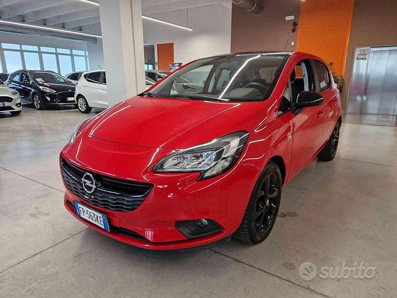 Rosso Usata 2018 Opel Corsa Edition Tre volumi | 8900 € (Buon prezzo) - Immagine 1/4