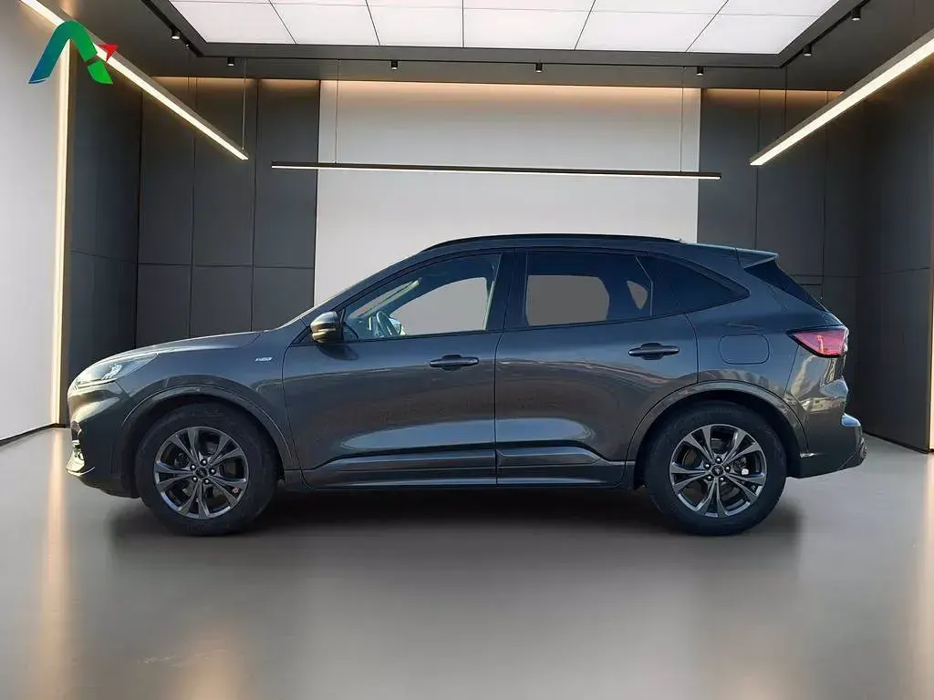 Usata Ford Kuga ST-Line 120 CV (88 kW) 2022 Grigio SUV