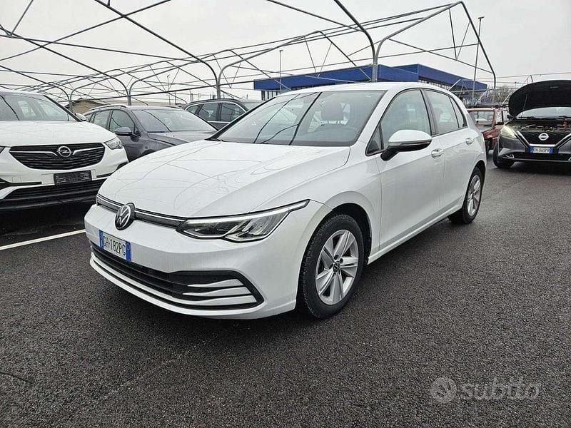 Usata VW Golf VIII Life 110 CV (80 kW) 2021 Bianco Berlina