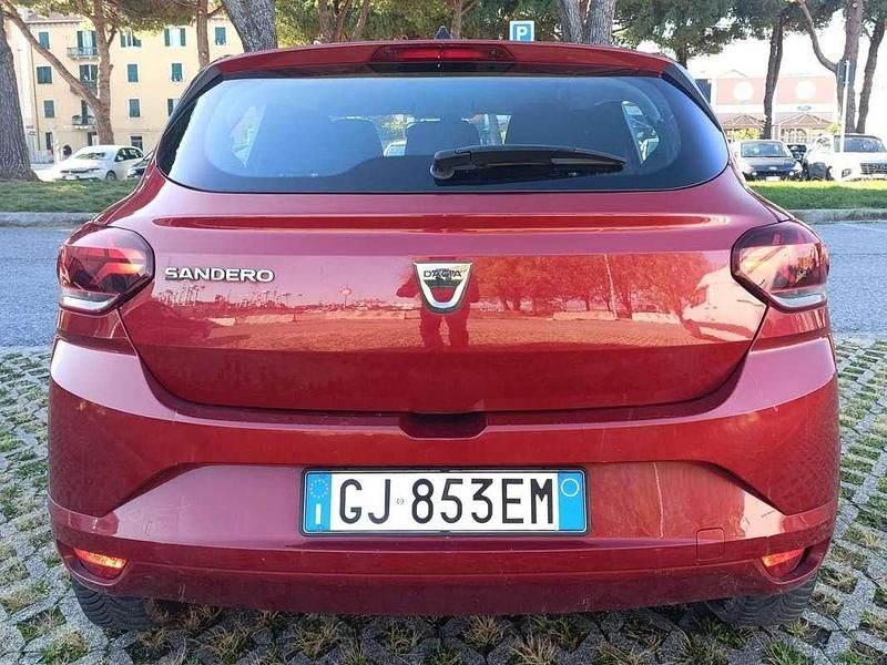 Usata Dacia Sandero Essentiel 101 CV (74 kW) 2022 Rosso Berlina