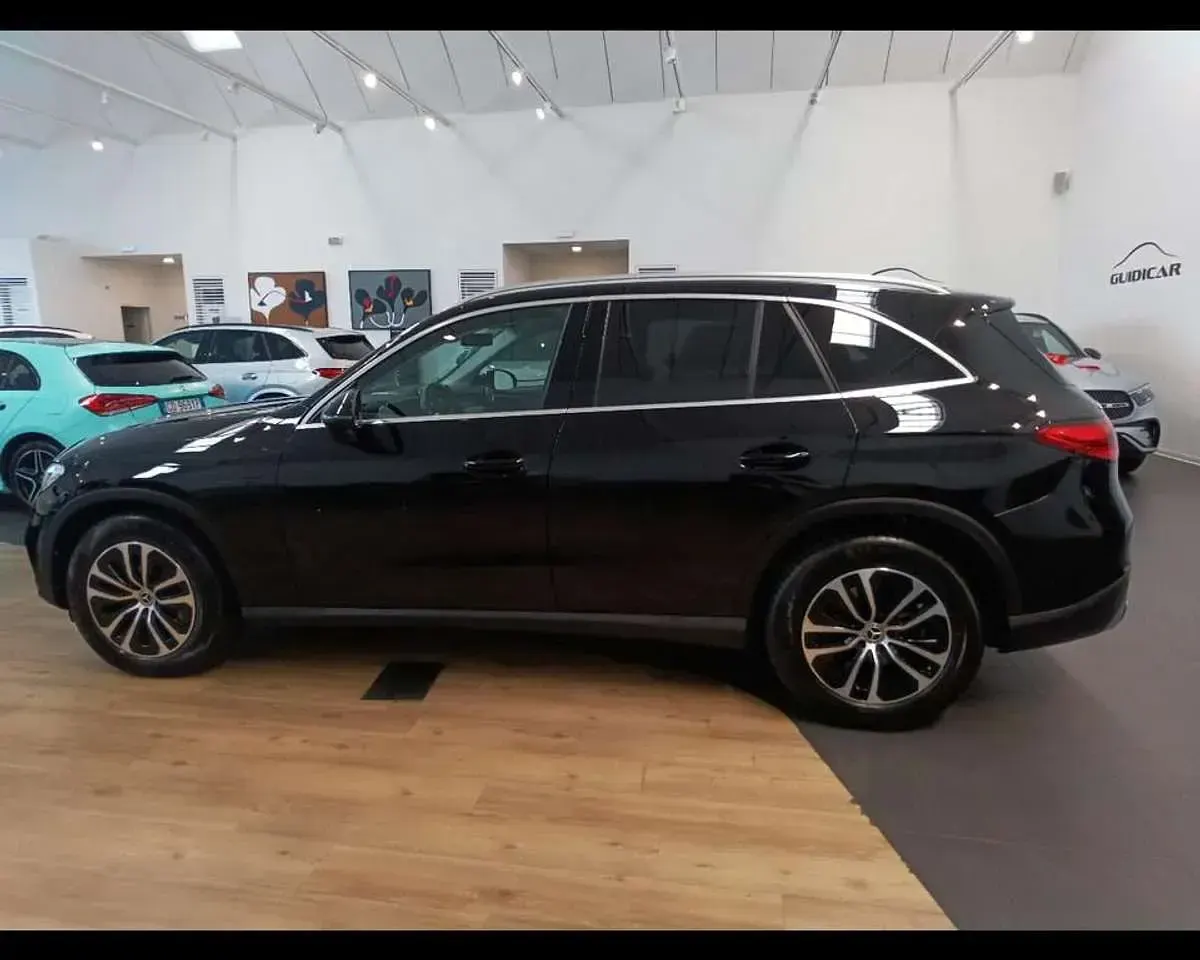 Usata Mercedes GLC200 Advanced 163 CV (119 kW) 2025 Nero SUV