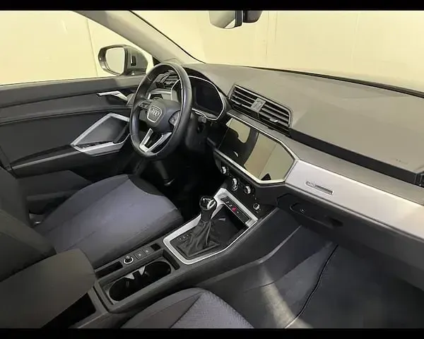 Usata Audi Q3 Advanced 150 CV (110 kW) 2023 Argento SUV