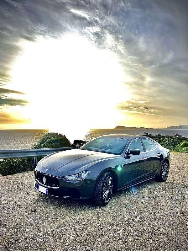 Usata Maserati Ghibli 275 CV (202 kW) 2015 Grigio Berlina