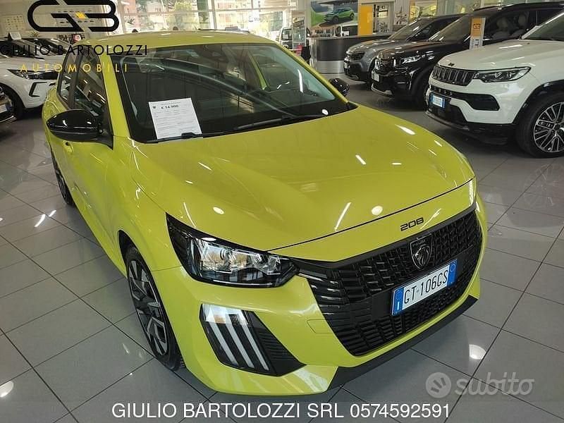 Usata Peugeot 208 Active 75 CV (55 kW) 2024 Verde Utilitaria