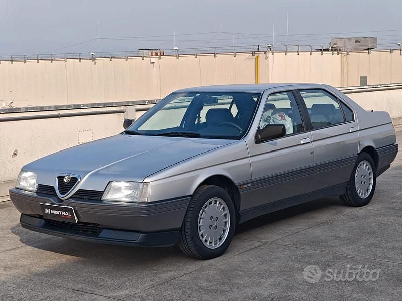 Usata Alfa Romeo 164 145 CV (106 kW) 1988 Grigio Berlina