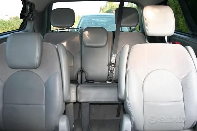 Usata Chrysler Grand Voyager Limited 150 CV (110 kW) 2005 Grigio Monovolume