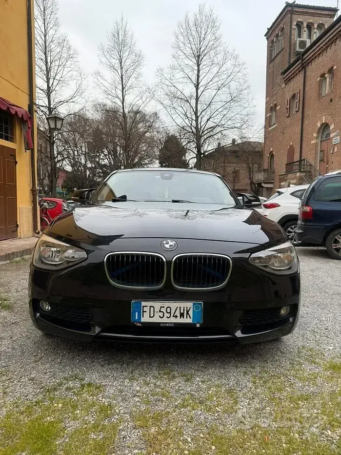 Usata BMW 120 218 CV (160 kW) 2013 Nero Utilitaria