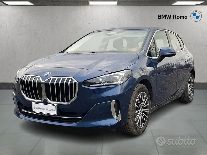 Usata BMW 218 Active Tourer Luxury Line 136 CV (100 kW) 2022 Phytonic blue metallic Monovolume