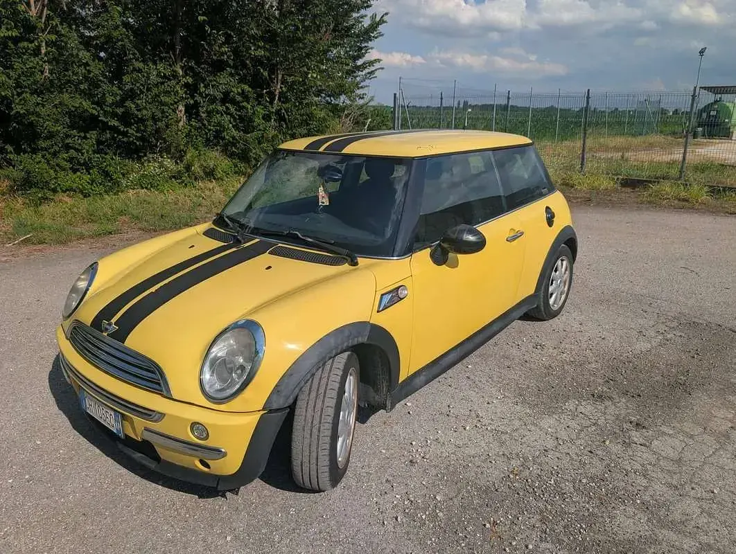 Usata Mini One D 75 CV (55 kW) 2003 Utilitaria